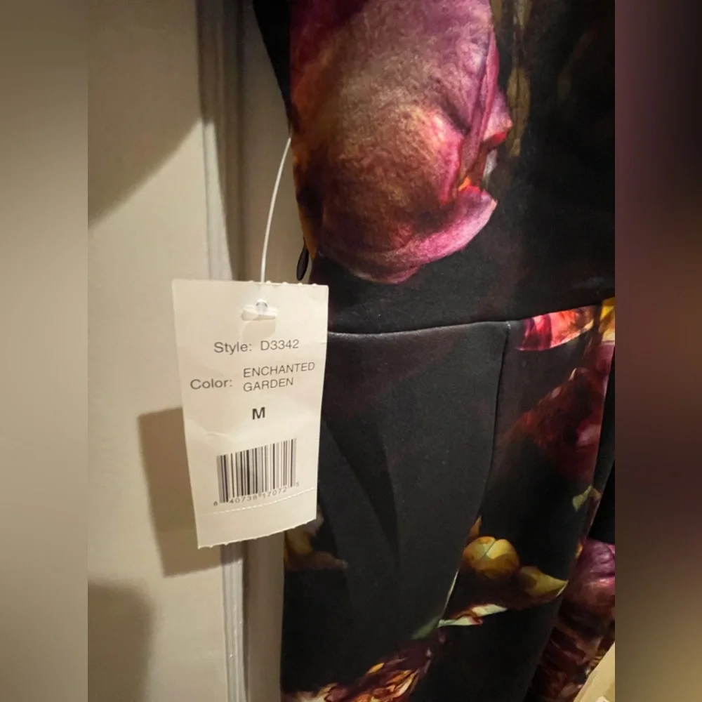 NWT Alexia Admor dress in Enchanted Green - Picture 5 of 6